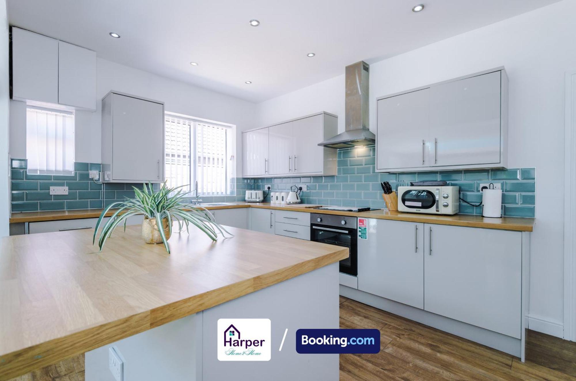 Spacious Detached Bungalow By Harperletting Short Lets & Serviced Accommodation Buckely With Pool Table & Driveway Buckley Εξωτερικό φωτογραφία