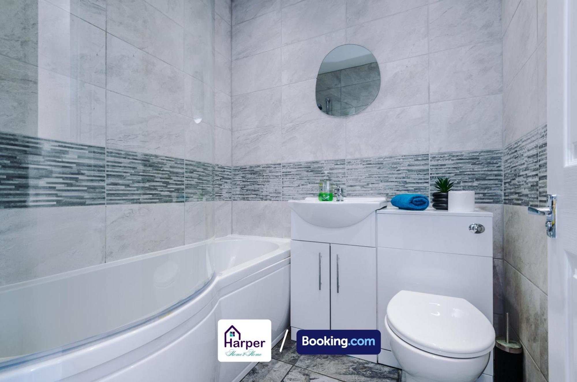 Spacious Detached Bungalow By Harperletting Short Lets & Serviced Accommodation Buckely With Pool Table & Driveway Buckley Εξωτερικό φωτογραφία