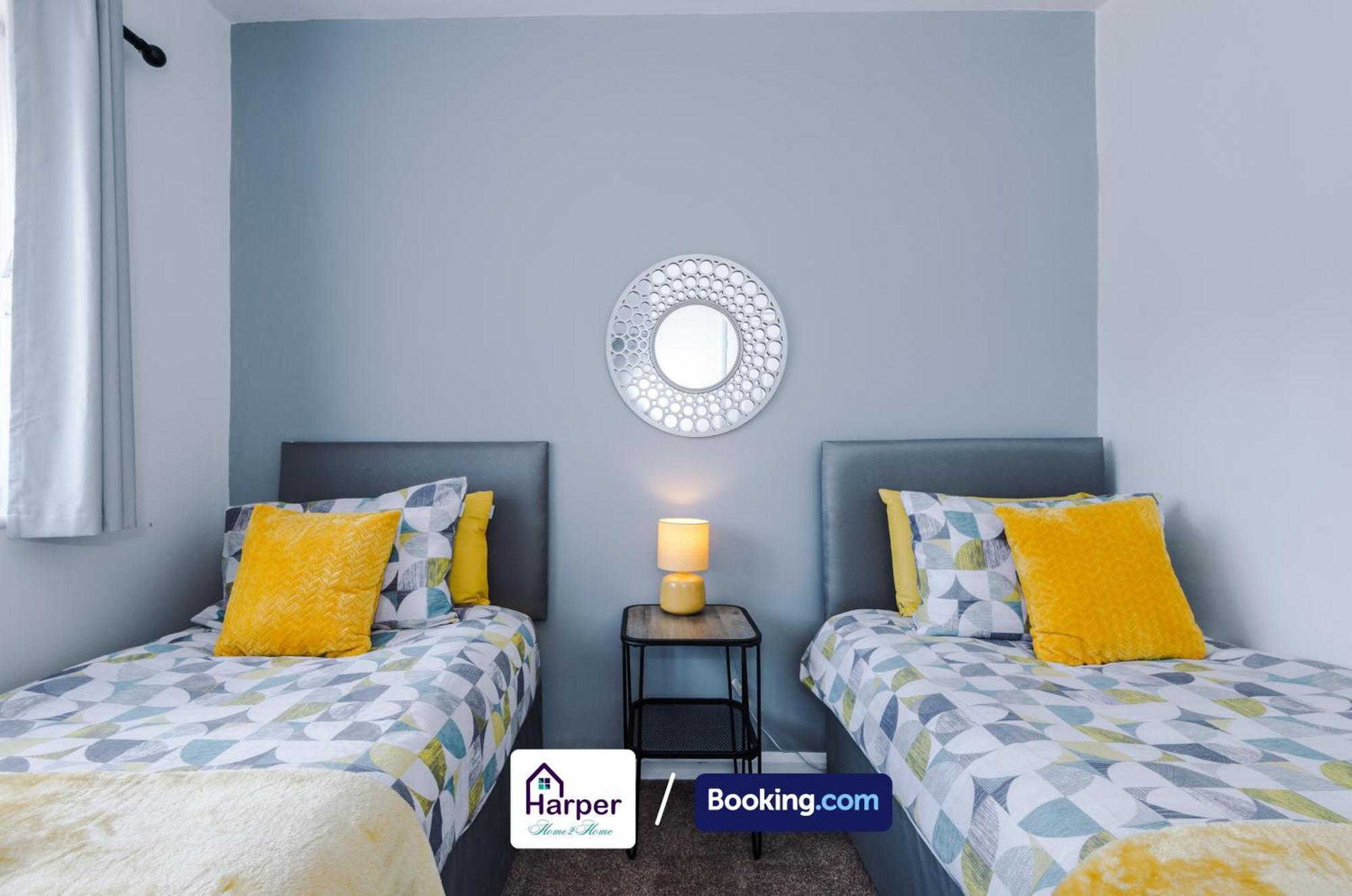 Spacious Detached Bungalow By Harperletting Short Lets & Serviced Accommodation Buckely With Pool Table & Driveway Buckley Εξωτερικό φωτογραφία