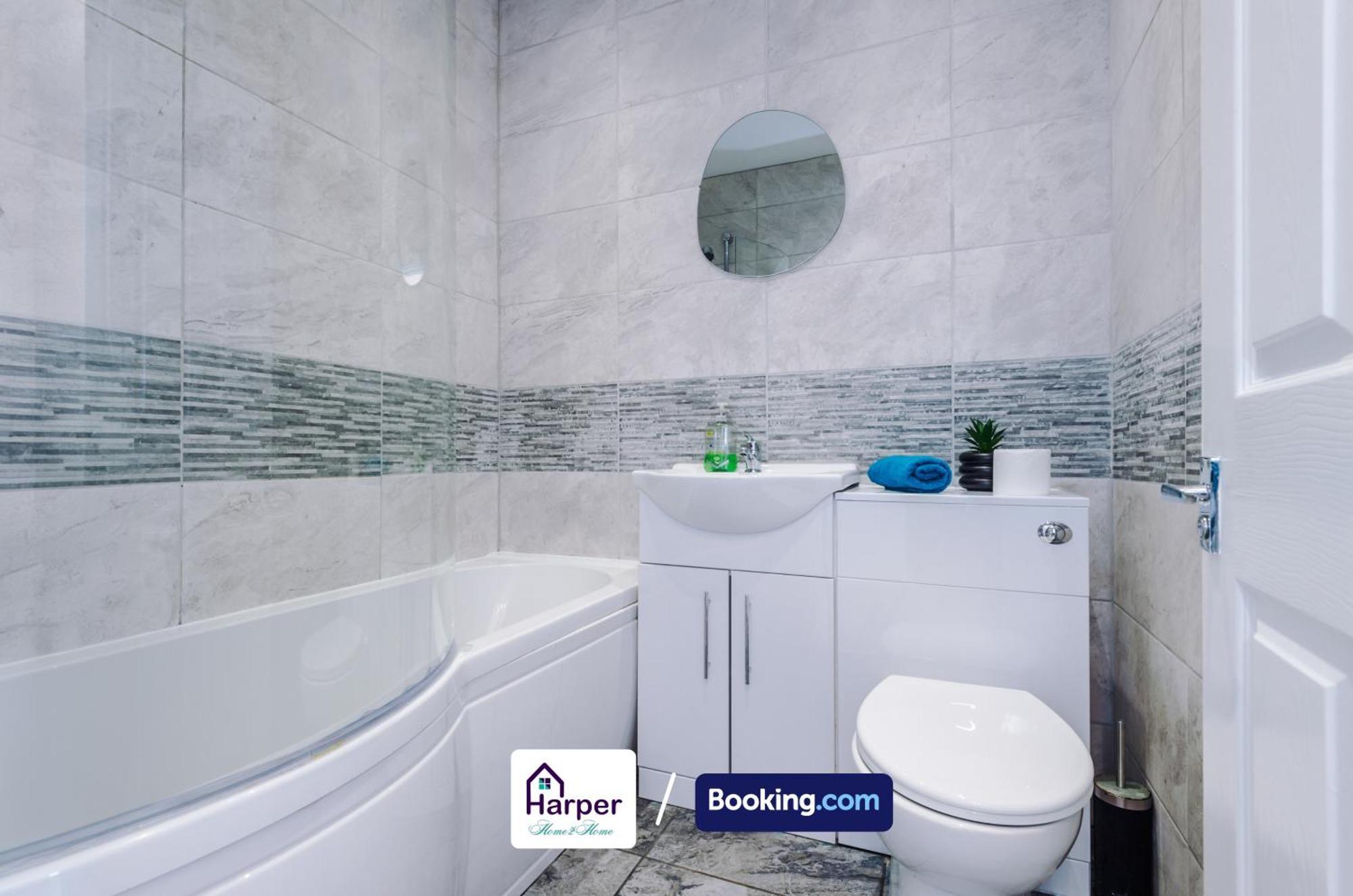 Spacious Detached Bungalow By Harperletting Short Lets & Serviced Accommodation Buckely With Pool Table & Driveway Buckley Εξωτερικό φωτογραφία