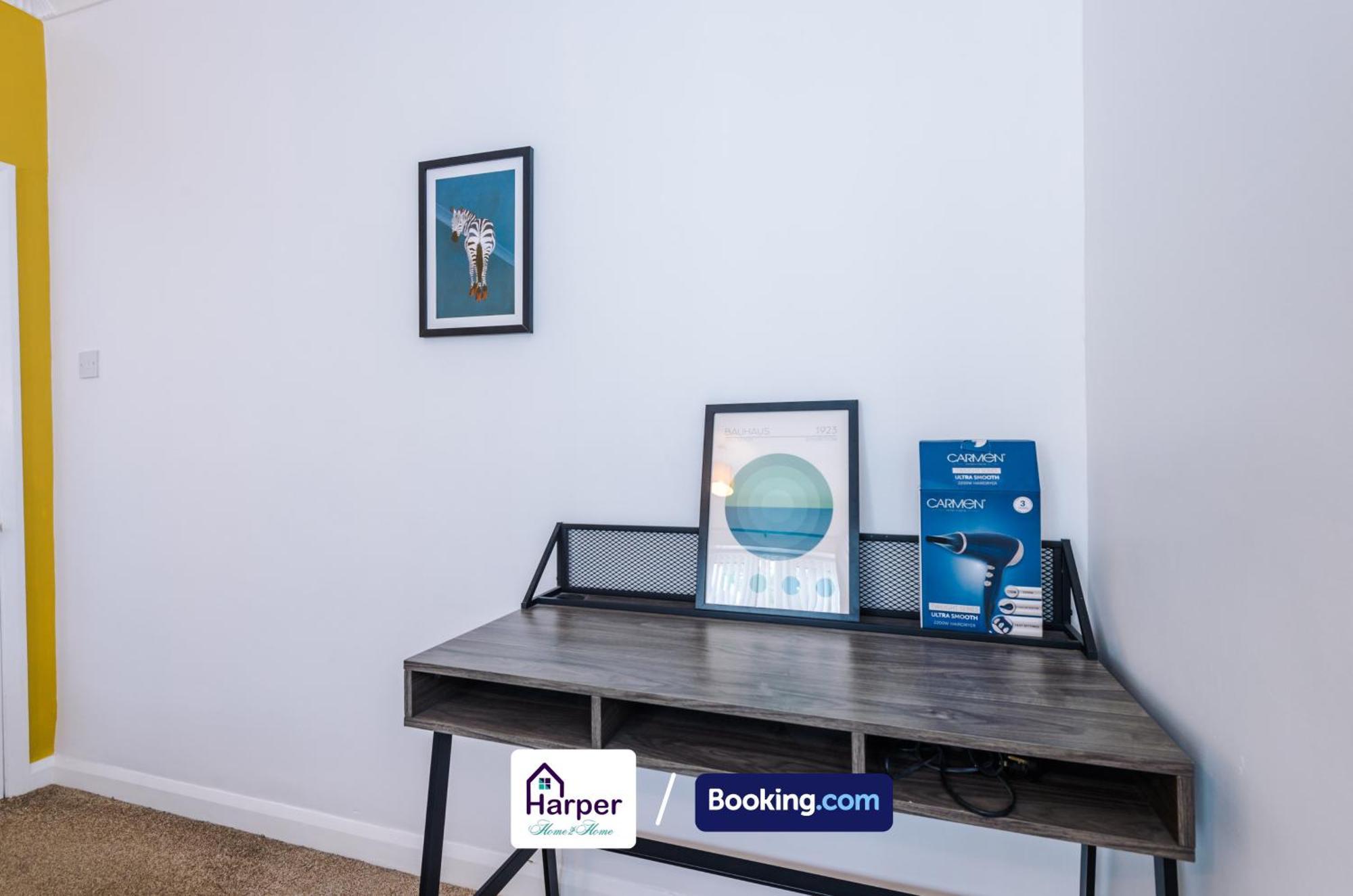 Spacious Detached Bungalow By Harperletting Short Lets & Serviced Accommodation Buckely With Pool Table & Driveway Buckley Εξωτερικό φωτογραφία